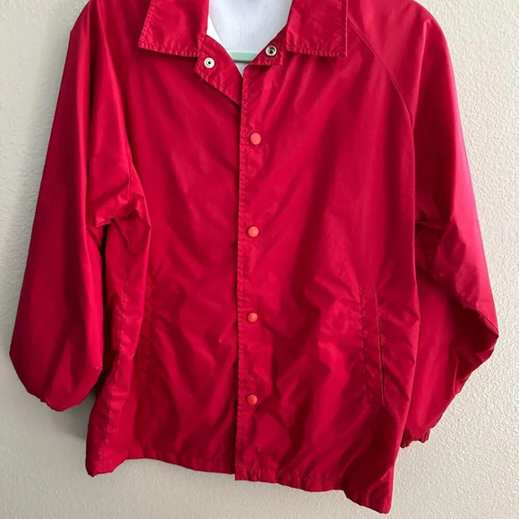 Red Windbreaker Size X-Large - Picture 3 of 12
